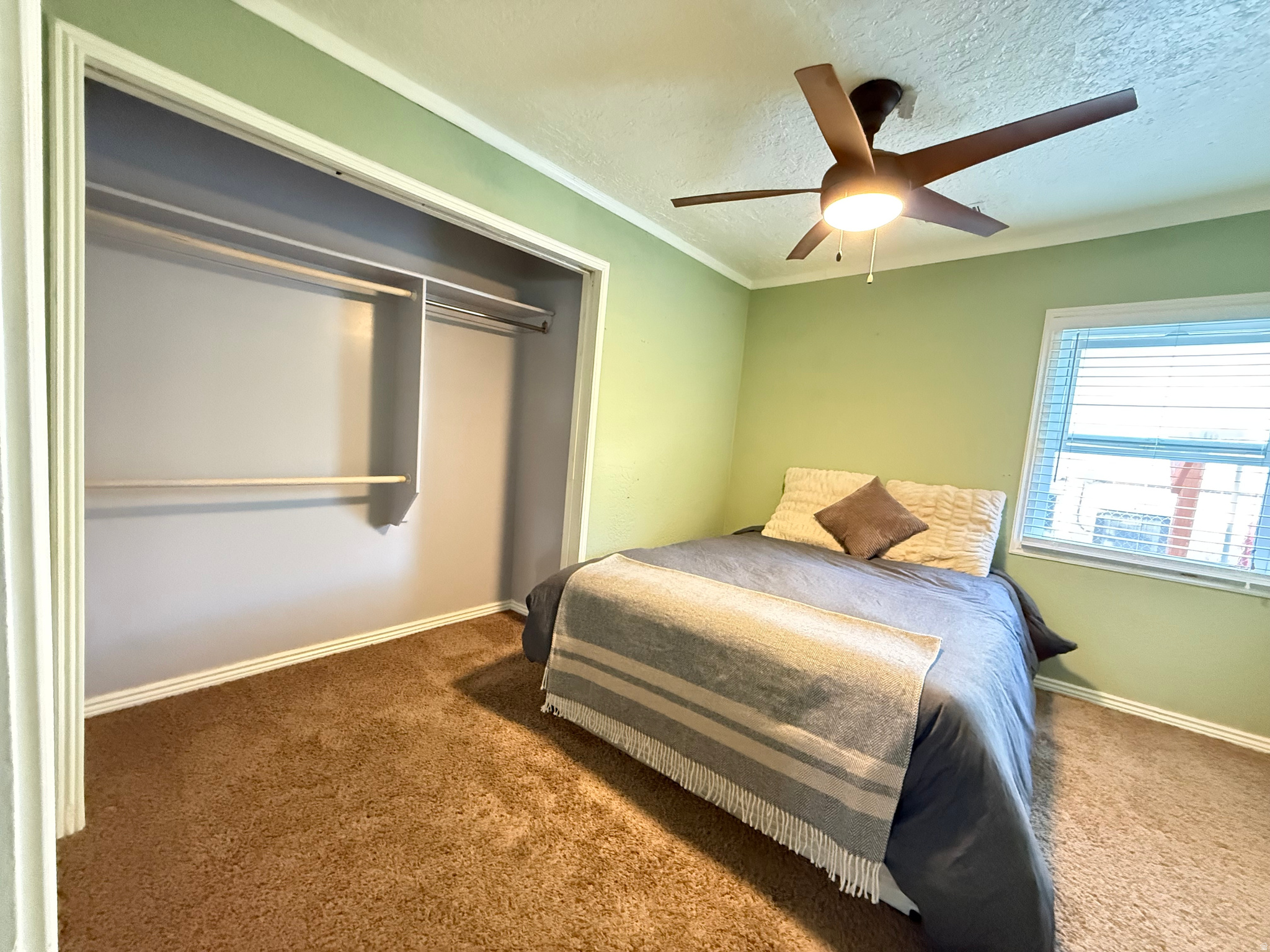 MOUNTAIN VIEW - Residential