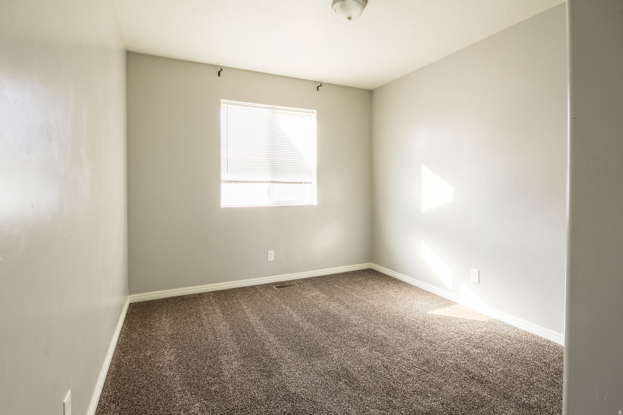 KRYSTLE HOME - Residential