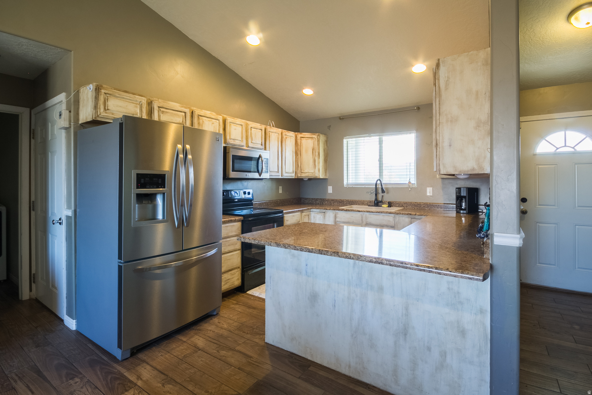 KRYSTLE HOME - Residential