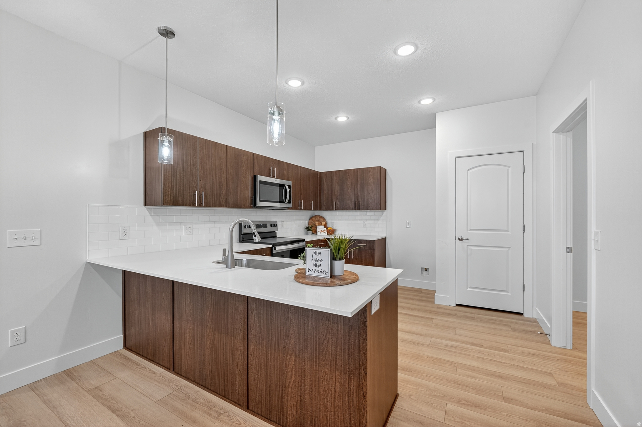 SARATOGA VIEW - Residential