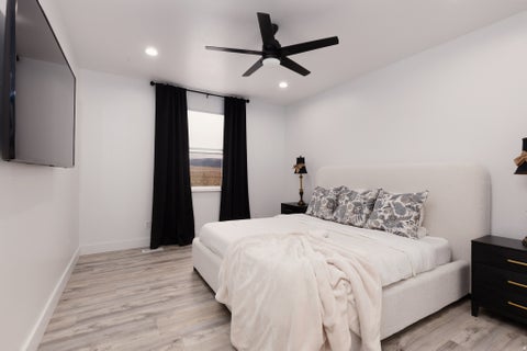 Tiny photo for 904 S 570 W, Monroe, UT 84754 (MLS # 2182104)