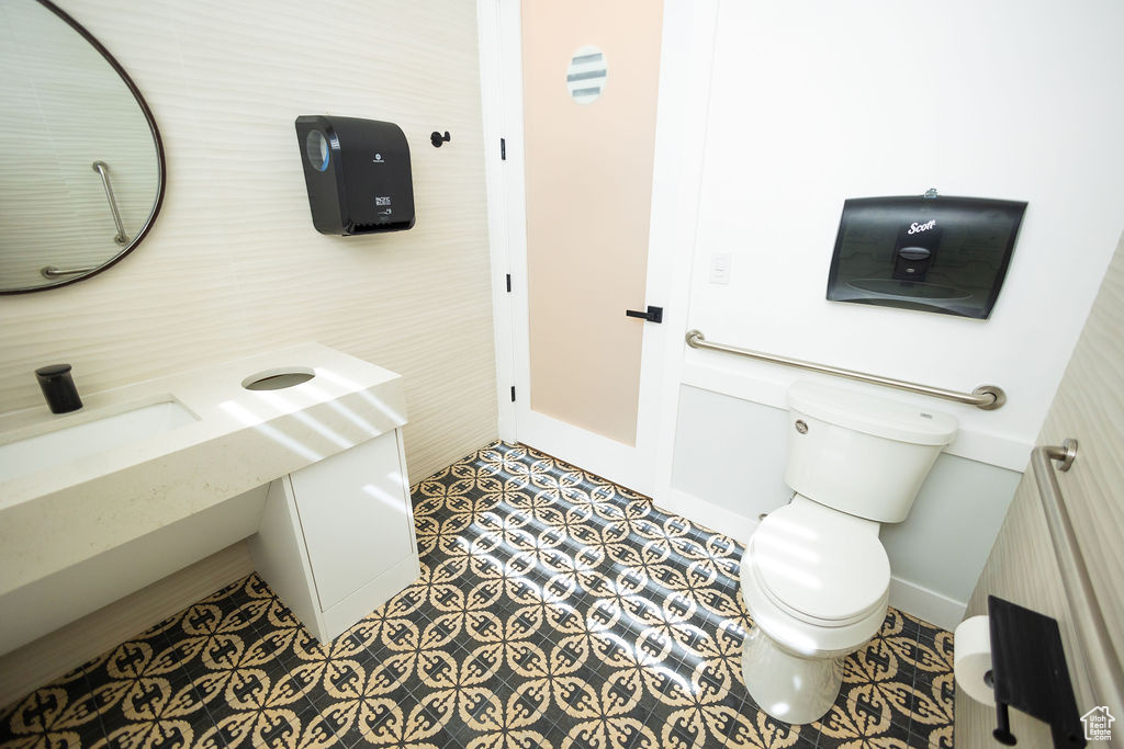 CASCADE OFFICE PARK - Commercial Sale