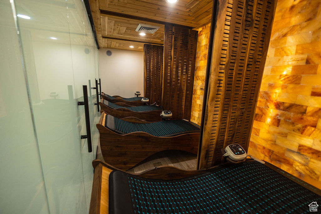 CASCADE OFFICE PARK - Commercial Sale