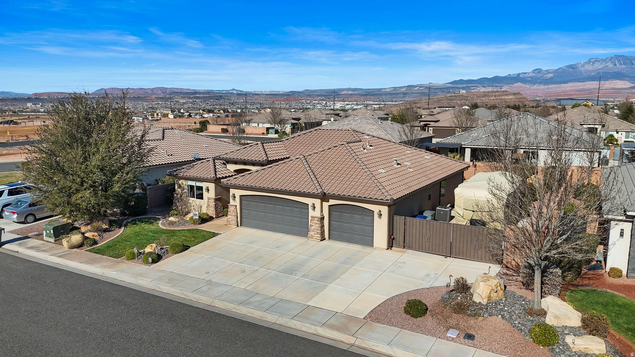 SUGAR PLUM IN THE FIELDS PH 3 - Residential