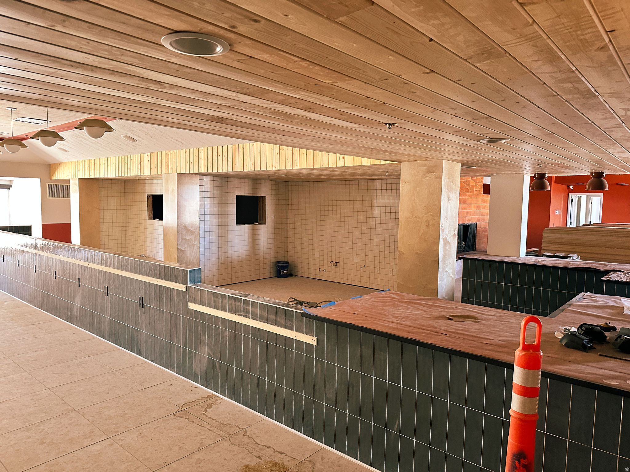 FORMER CRYSTAL INN - Commercial Sale