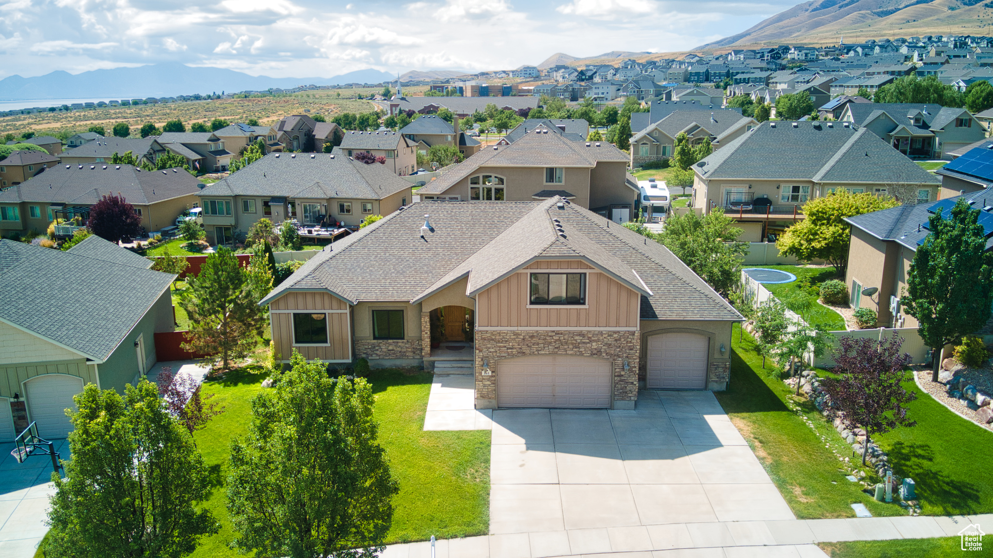161 W Sweetbriar Ln, Saratoga Springs, Utah image 2
