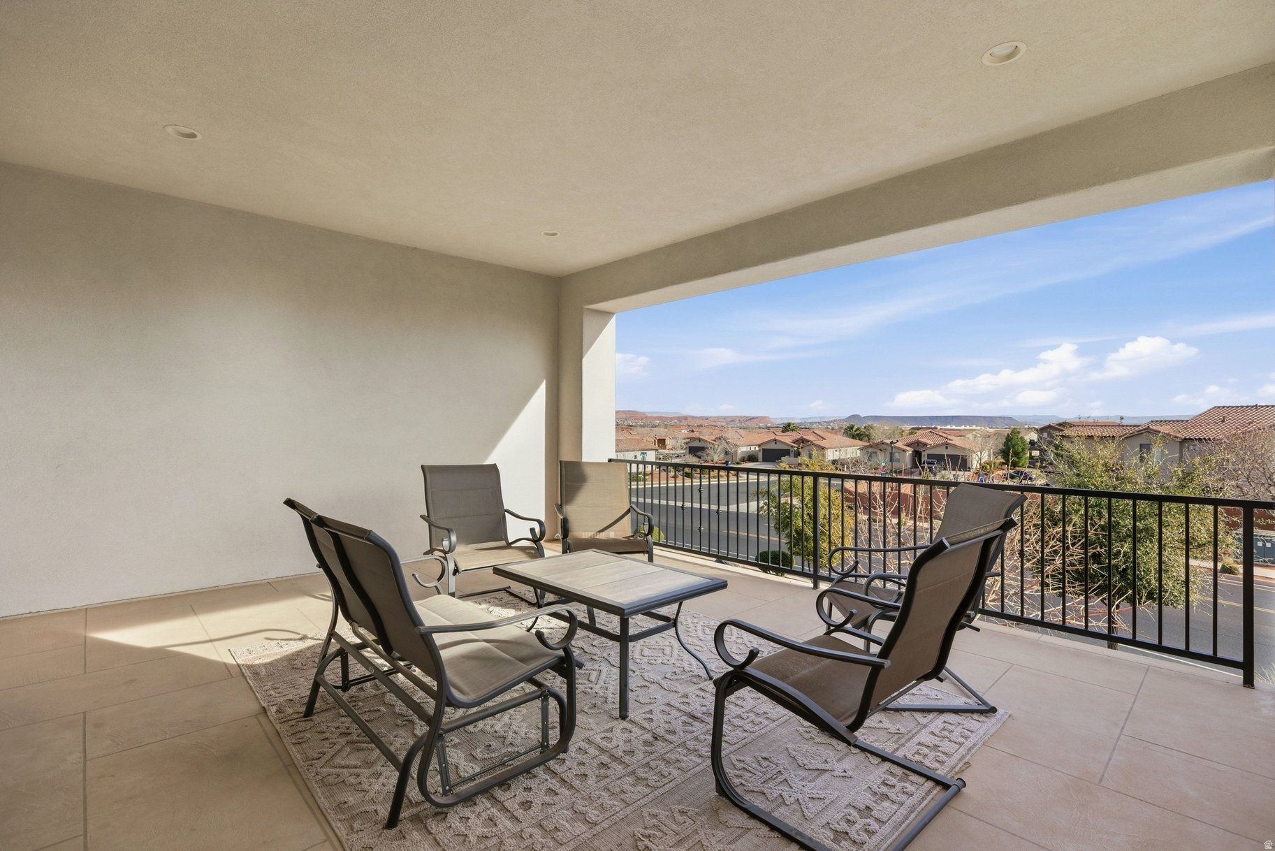 ARCADIA VACATION RES - Residential