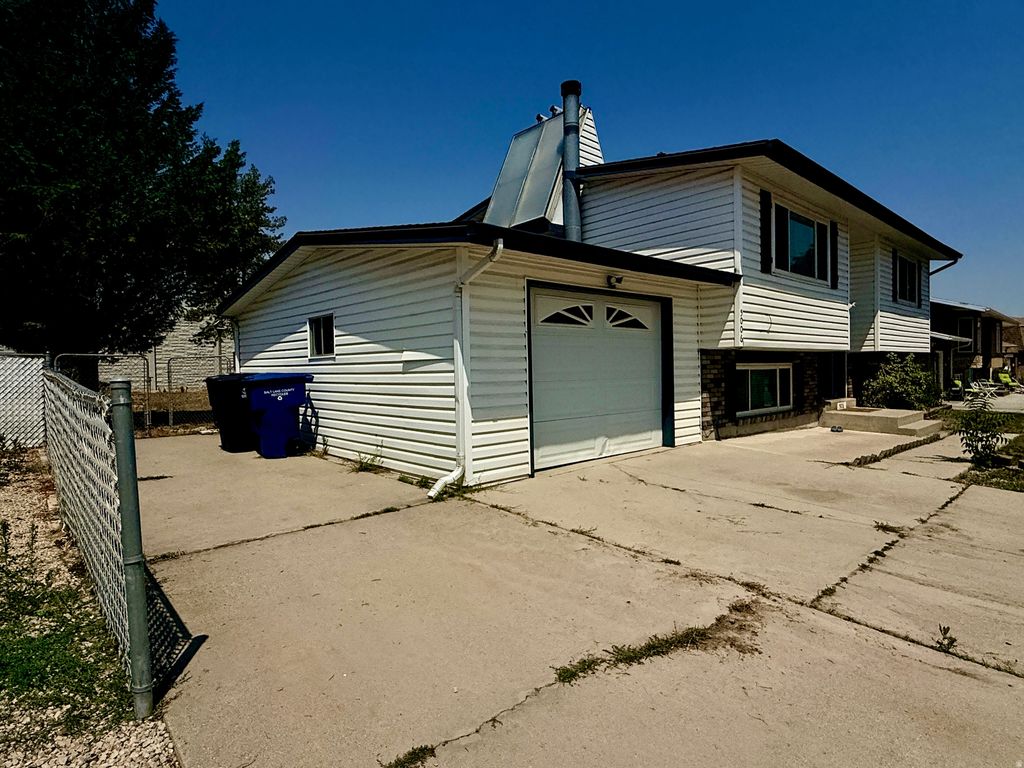 Photo of 5006 S 3760 W, Taylorsville, UT 84118 (MLS # 2168019)