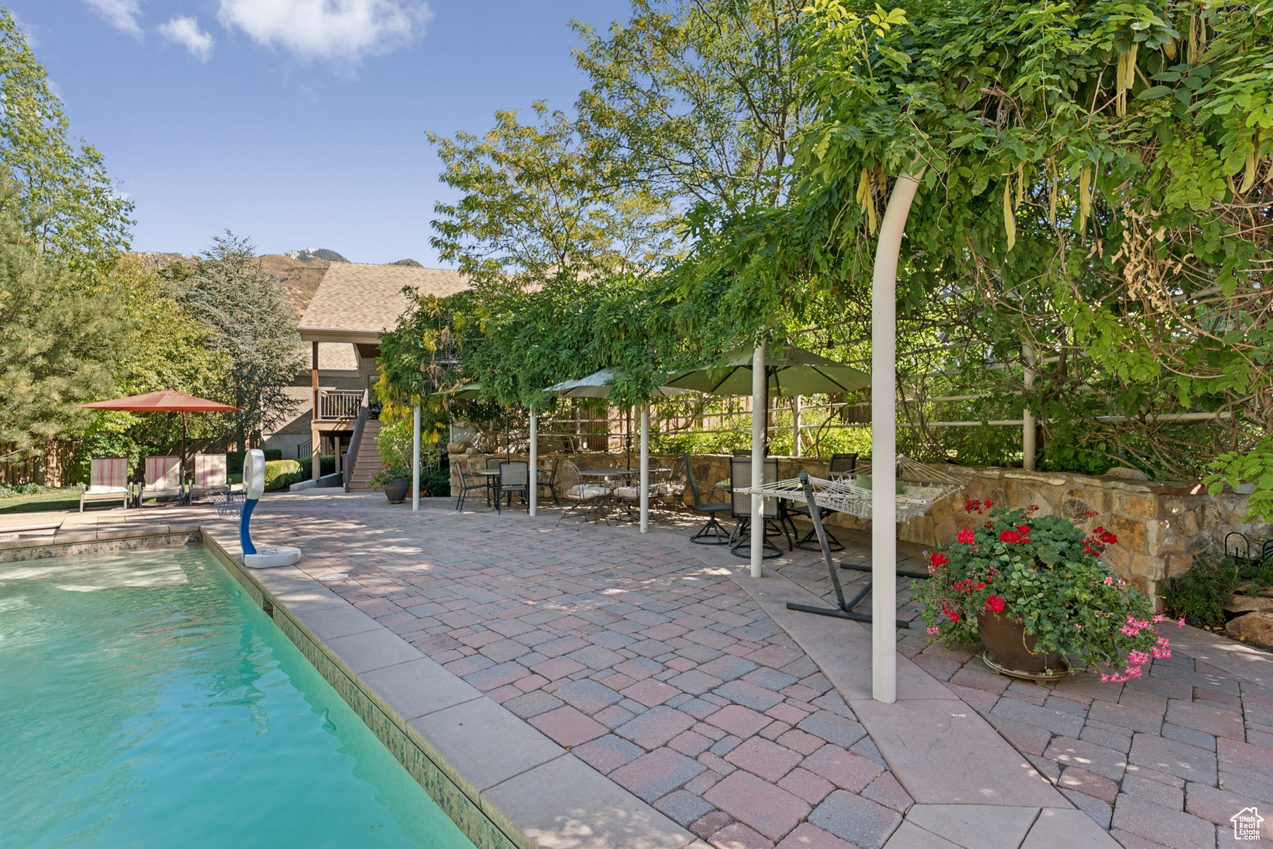 GLACIER MEADOW - Residential