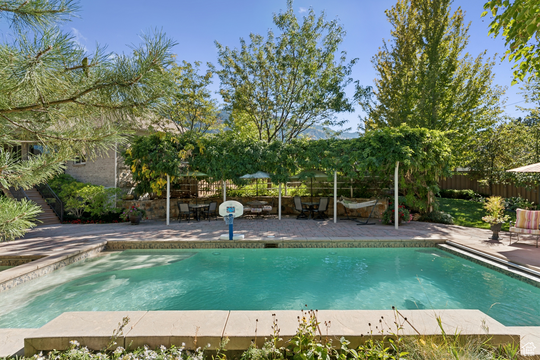 GLACIER MEADOW - Residential