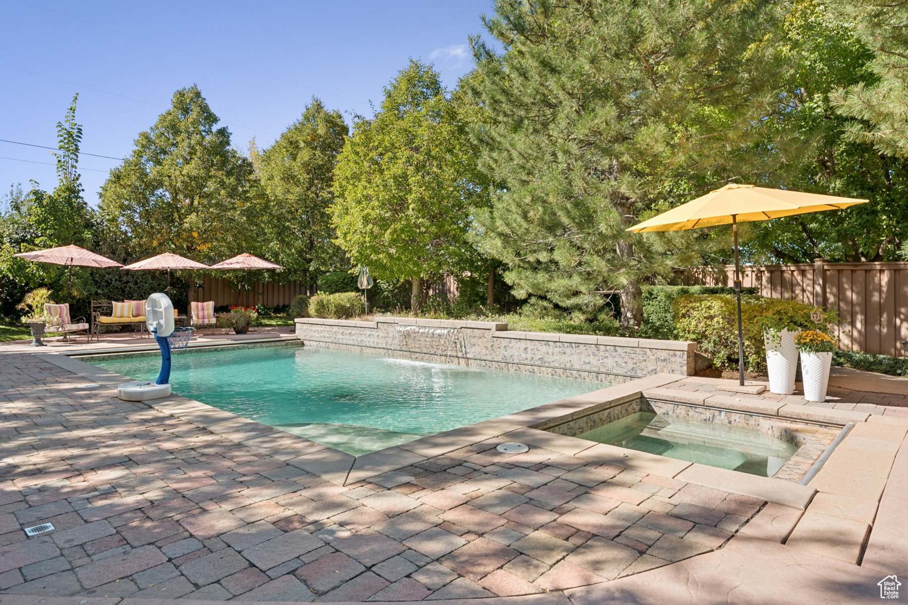 GLACIER MEADOW - Residential