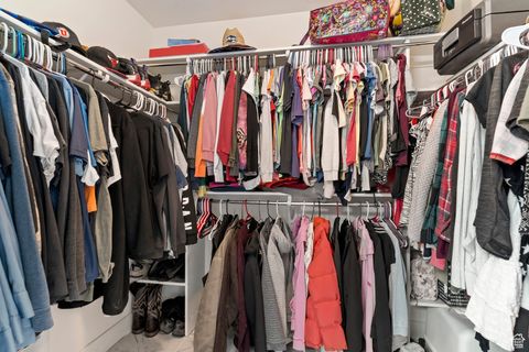 Tiny photo for 335 ALFORD CT, North Salt Lake, UT 84054 (MLS # 2109987)