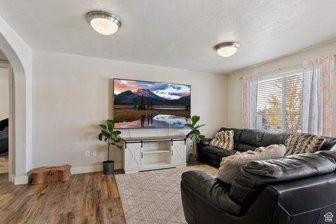 Tiny photo for 335 ALFORD CT, North Salt Lake, UT 84054 (MLS # 2109987)