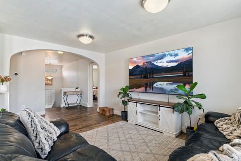 Tiny photo for 335 ALFORD CT, North Salt Lake, UT 84054 (MLS # 2109987)