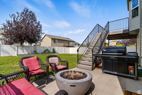 Tiny photo for 335 ALFORD CT, North Salt Lake, UT 84054 (MLS # 2109987)