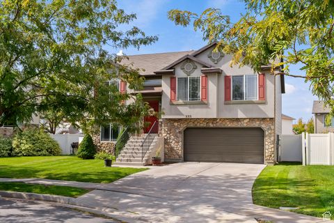 Tiny photo for 335 ALFORD CT, North Salt Lake, UT 84054 (MLS # 2109987)