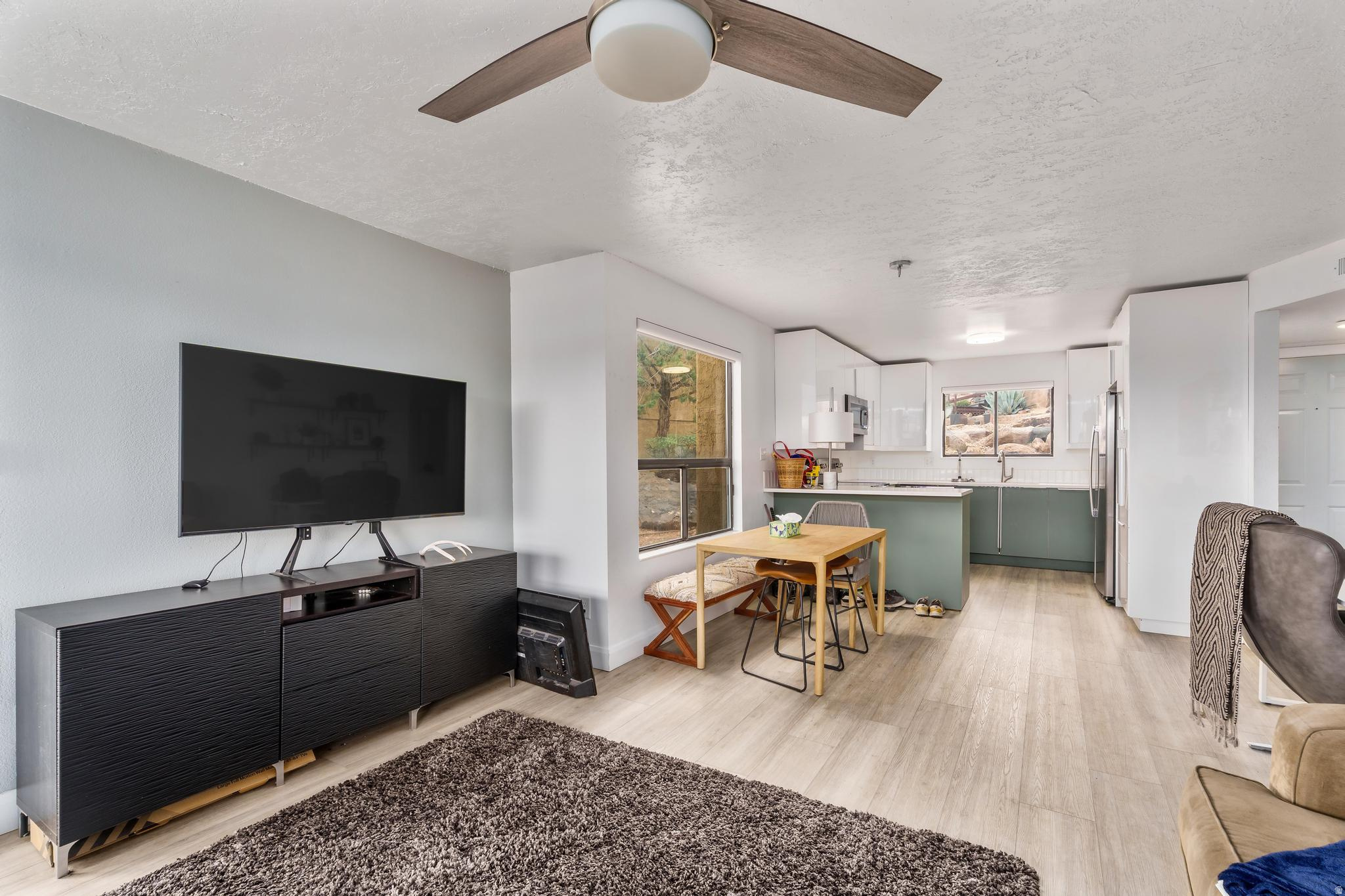 GARDENS SOUTH CONDOS - Residential