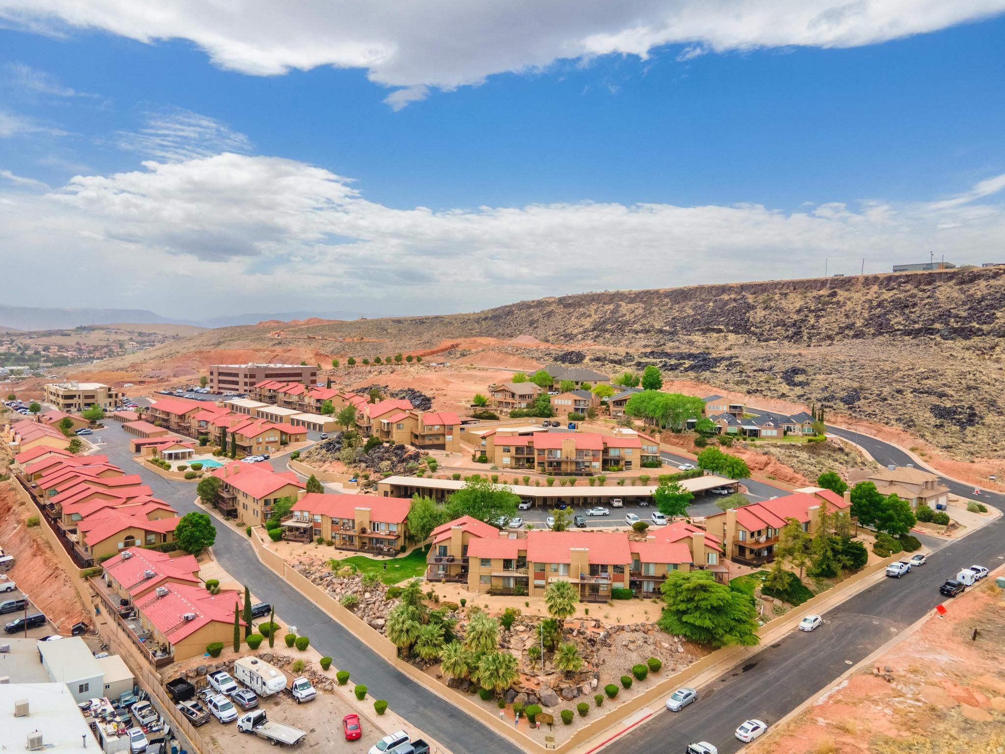 GARDENS SOUTH CONDOS - Residential