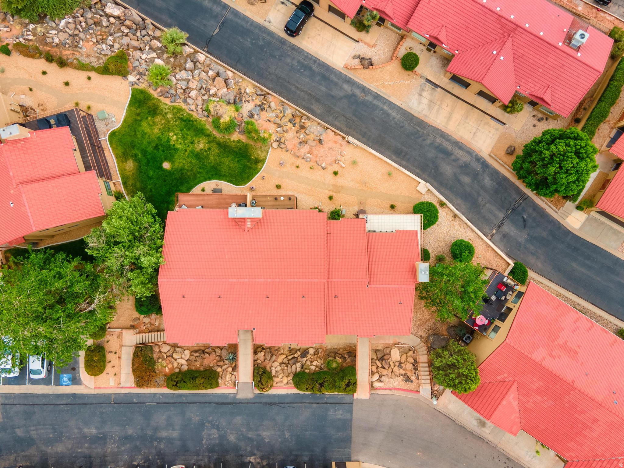 GARDENS SOUTH CONDOS - Residential