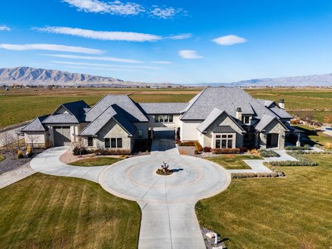 Photo of 5272 S RIVER LN, Spanish Fork, UT 84660 (MLS # 2123816)