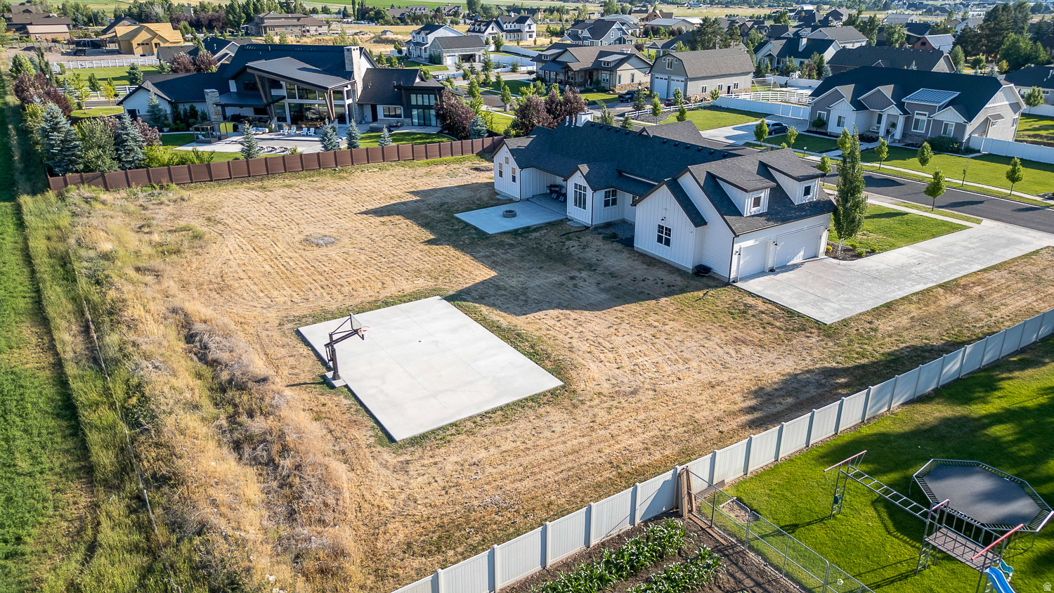 SUMMIT MEADOWS SUBDI - Residential