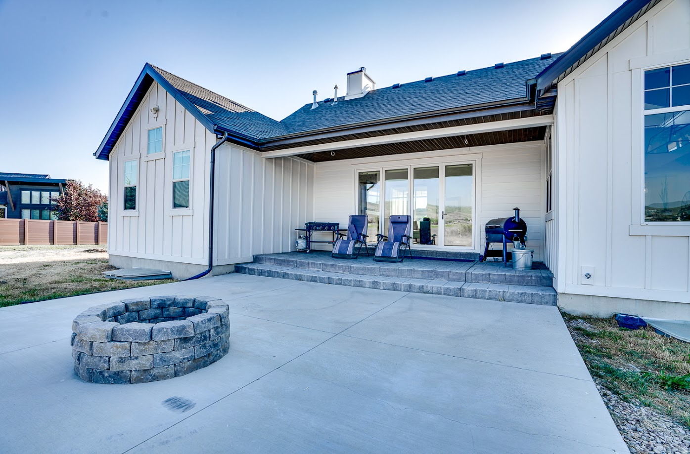 SUMMIT MEADOWS SUBDI - Residential