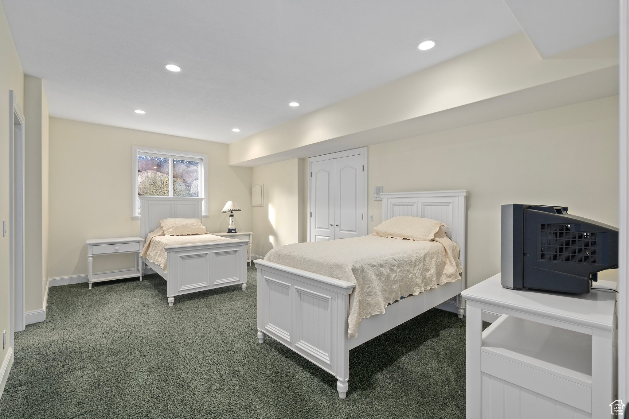 WOLFCREST HOLLOW - Residential
