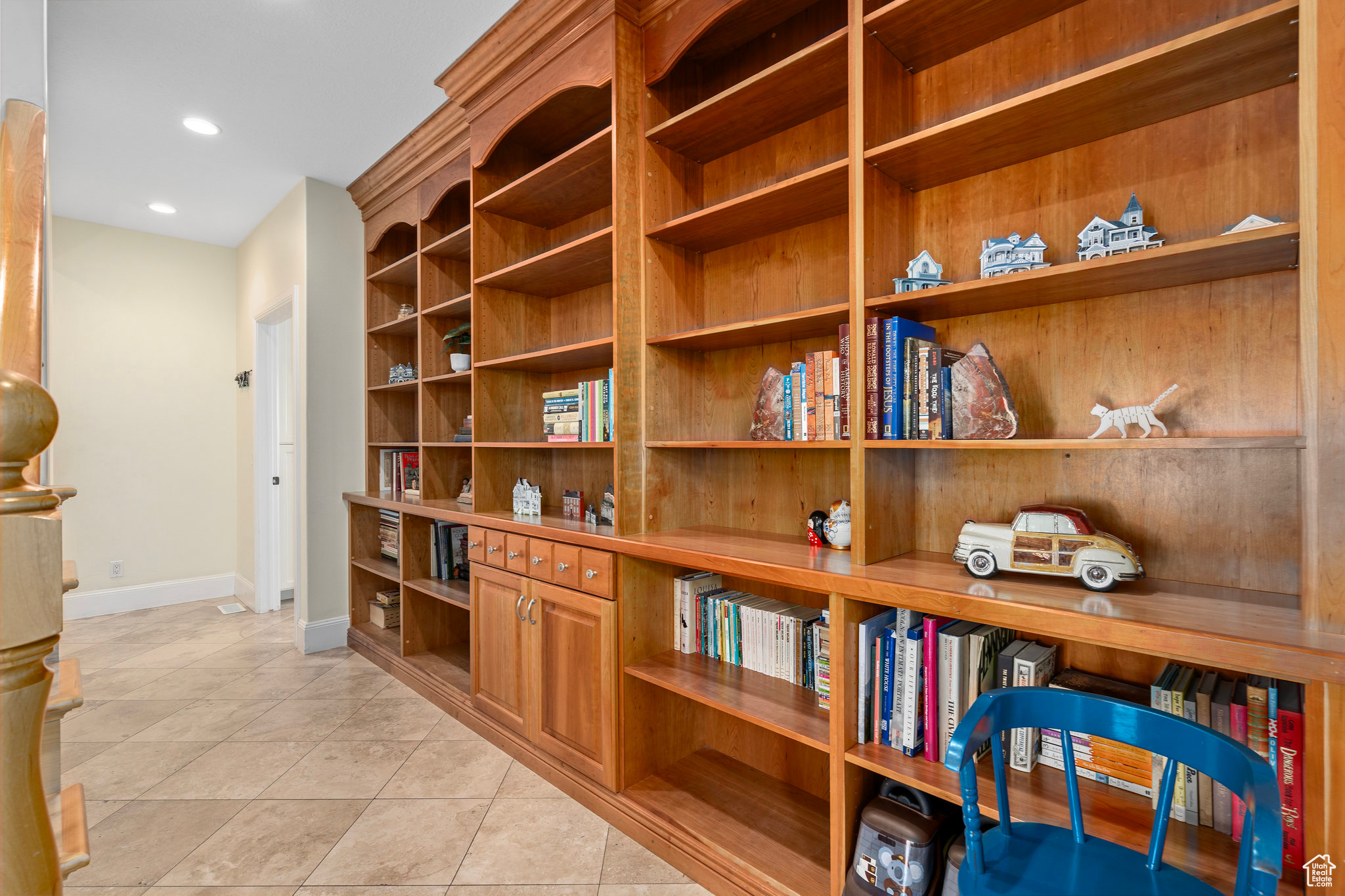 WOLFCREST HOLLOW - Residential