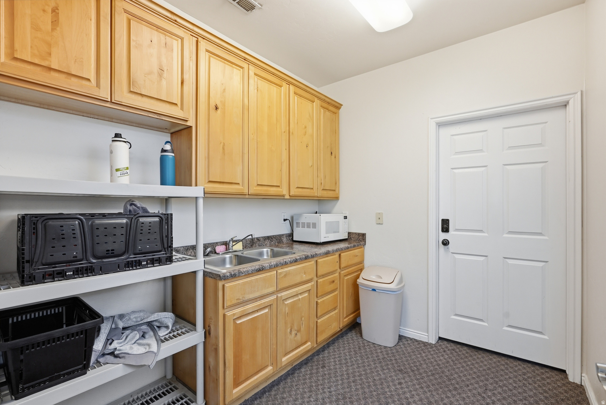 HILLCREST CONDO - Residential