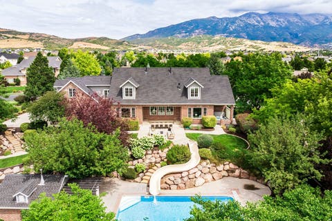 Photo of 6167 W VALLEY VIEW DR, Highland, UT 84003 (MLS # 2180071)