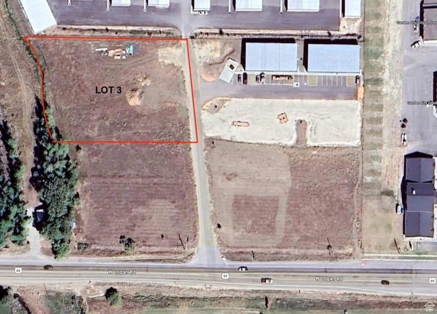 1.35 Acre lot zoned C1/C3. This property can be used for either multi family or commercial purposes. The property has access to all utilities except gas. Excellent location and nearly flat grade.  Built to suite options are available.