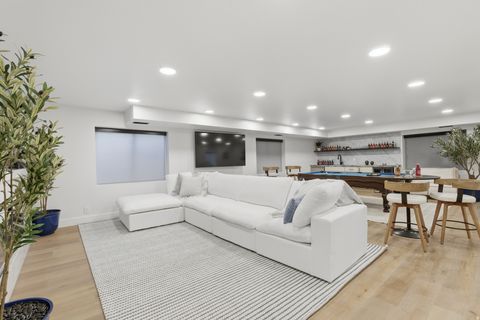 Tiny photo for 5845 S 1900 E, Holladay, UT 84121 (MLS # 2149552)