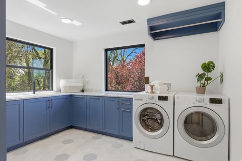 Tiny photo for 5845 S 1900 E, Holladay, UT 84121 (MLS # 2149552)