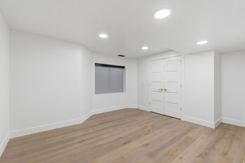 Tiny photo for 5845 S 1900 E, Holladay, UT 84121 (MLS # 2149552)