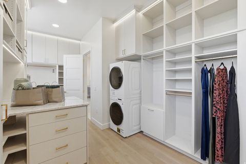 Tiny photo for 5845 S 1900 E, Holladay, UT 84121 (MLS # 2149552)