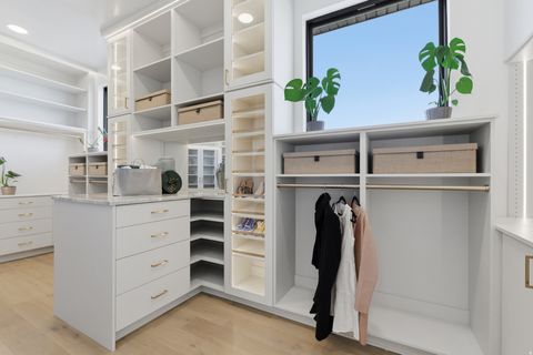 Tiny photo for 5845 S 1900 E, Holladay, UT 84121 (MLS # 2149552)