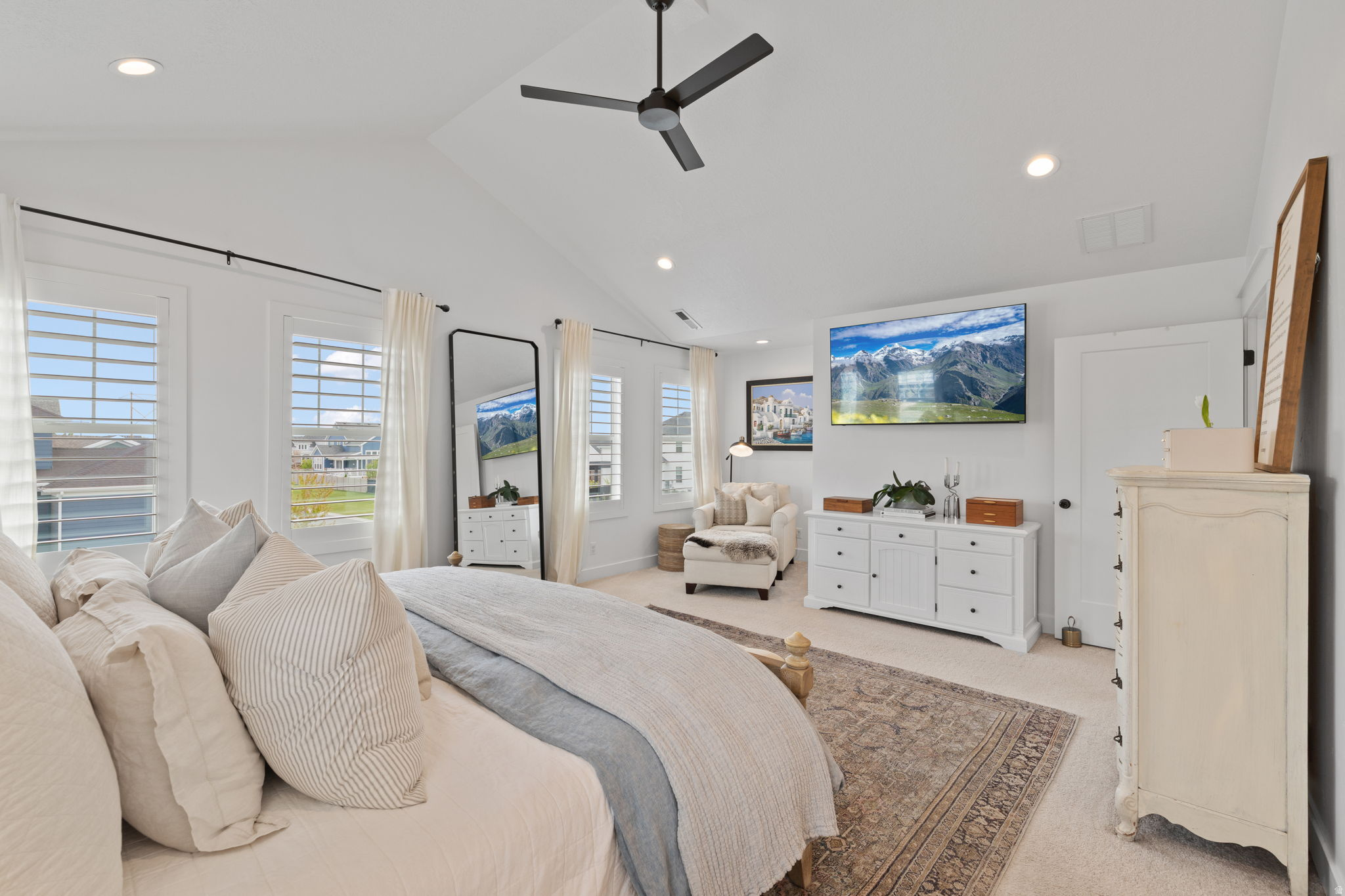 HILL FARMS - Residential
