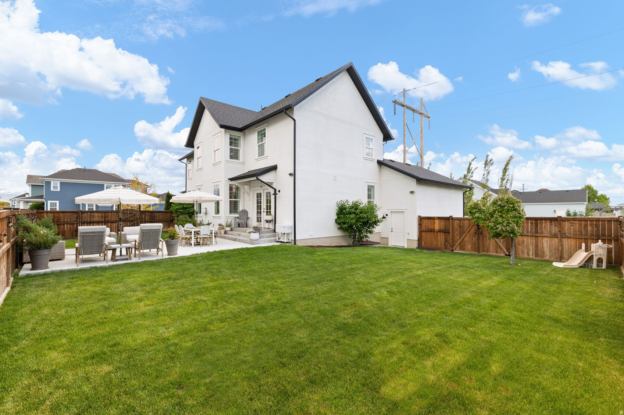 HILL FARMS - Residential