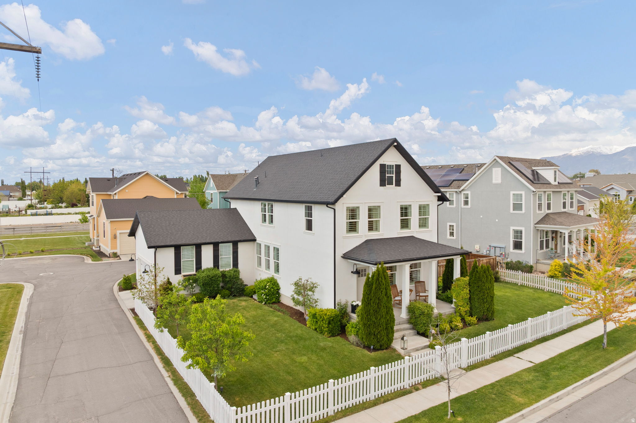 HILL FARMS - Residential