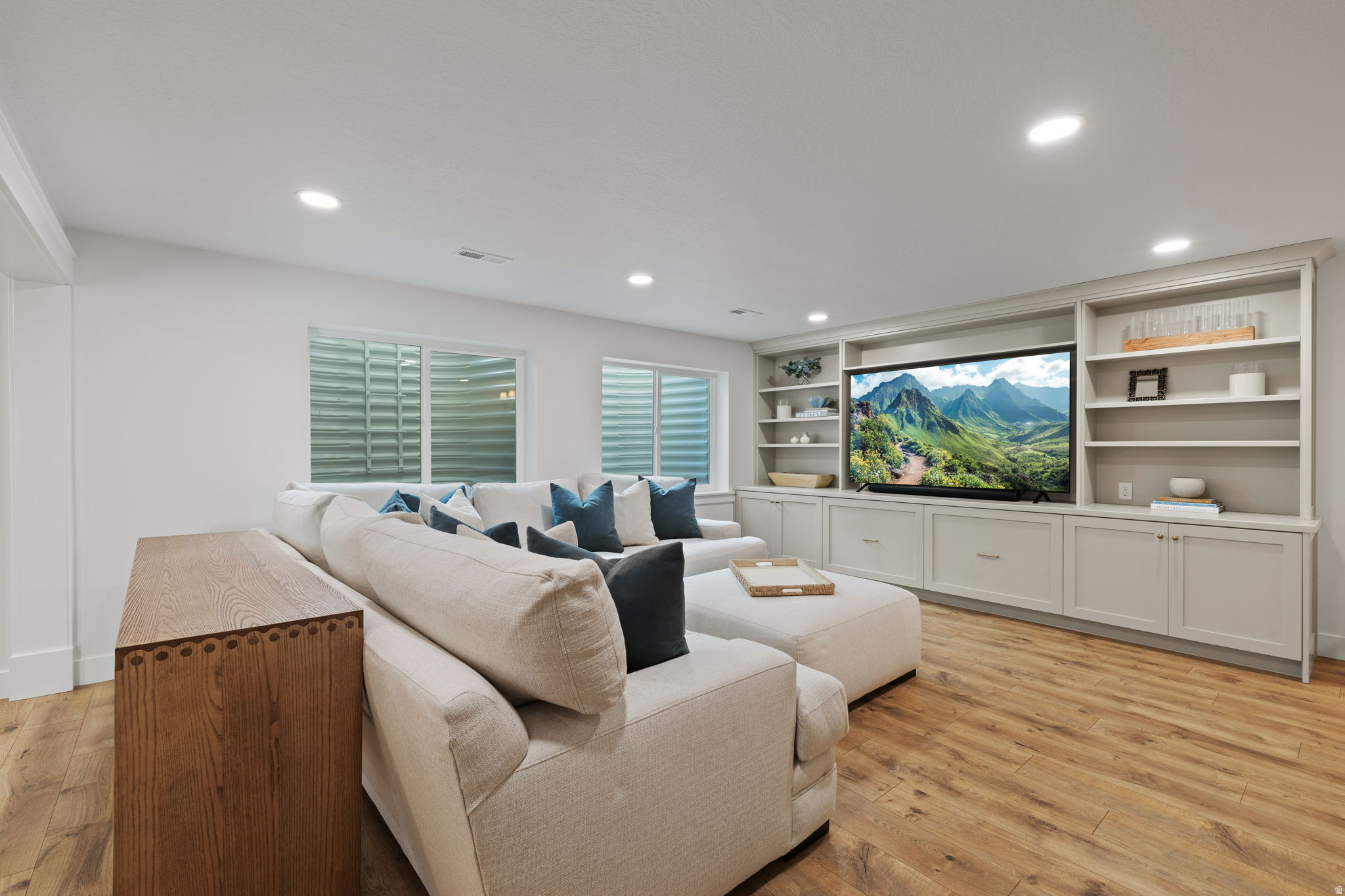 HILL FARMS - Residential