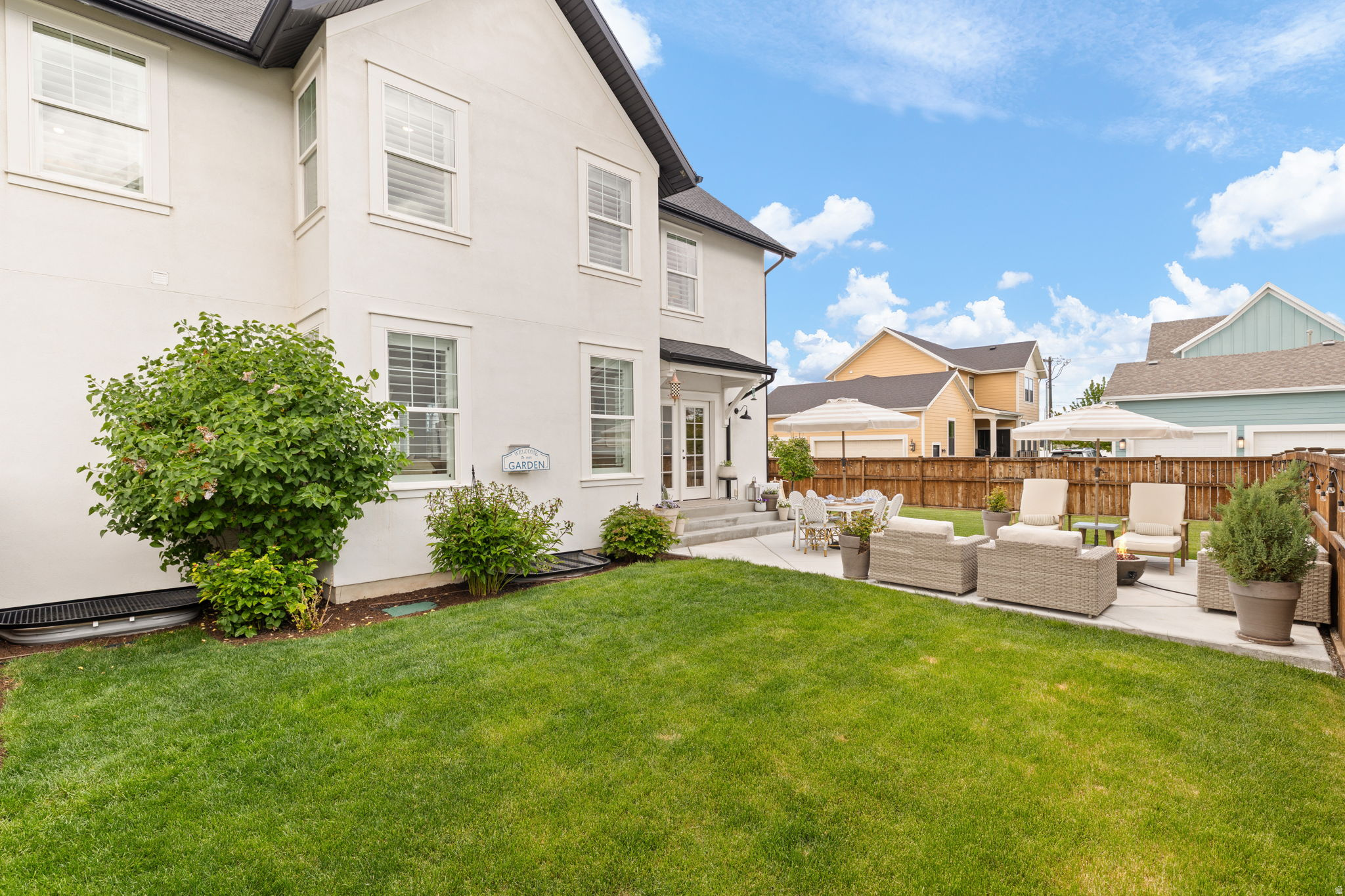 HILL FARMS - Residential
