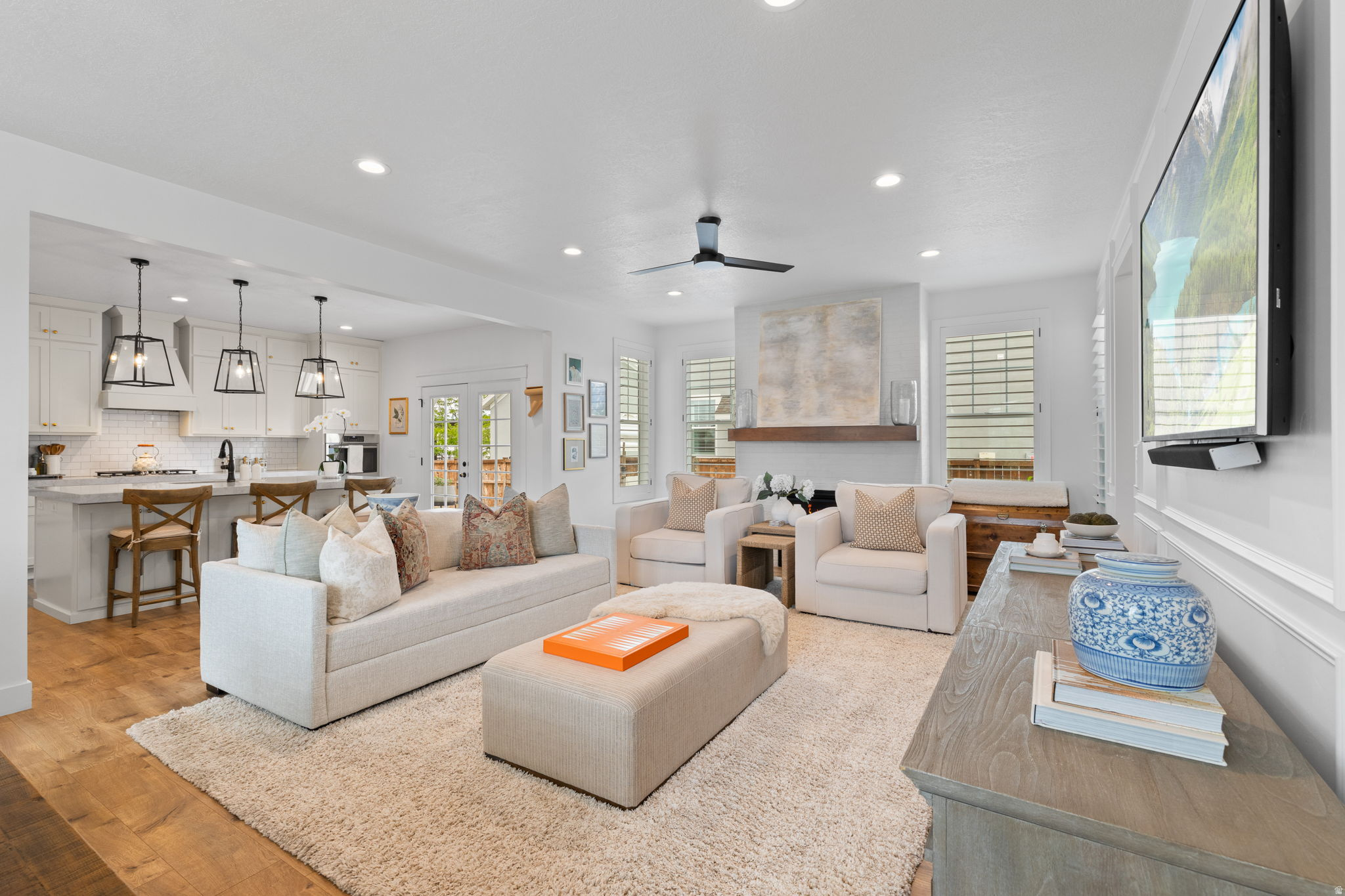 HILL FARMS - Residential