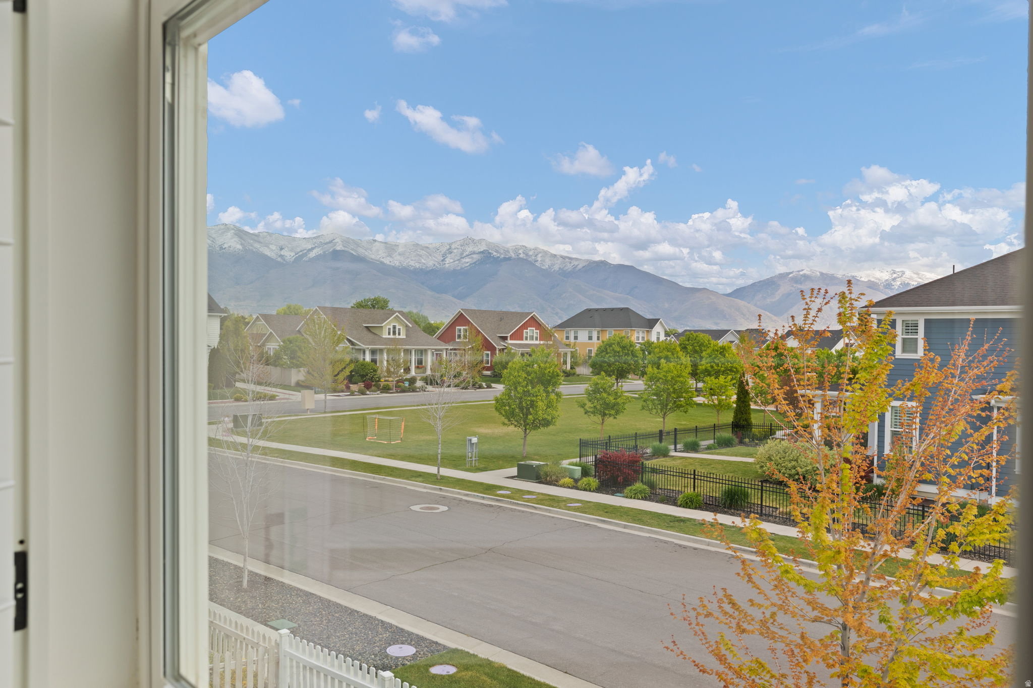 HILL FARMS - Residential