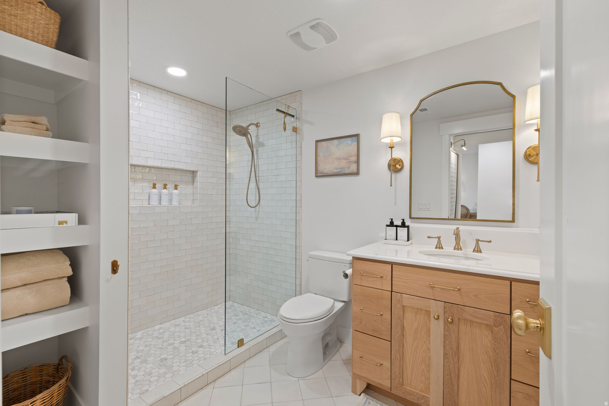 HILL FARMS - Residential