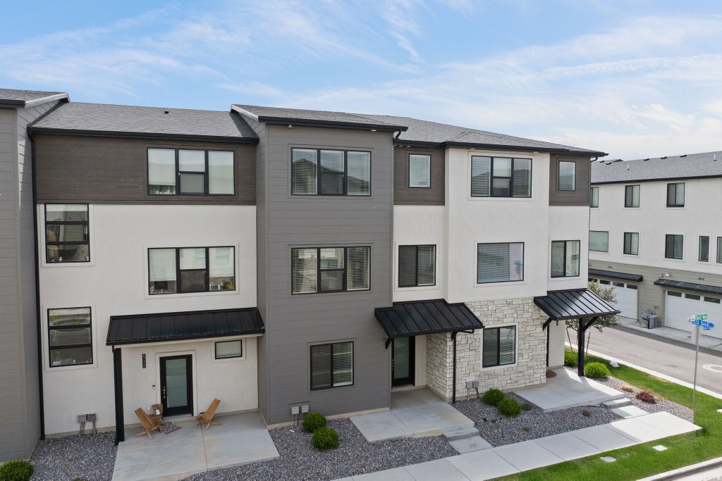 Photo of 516 S 1040 W, American Fork, UT 84003 (MLS # 2173946)