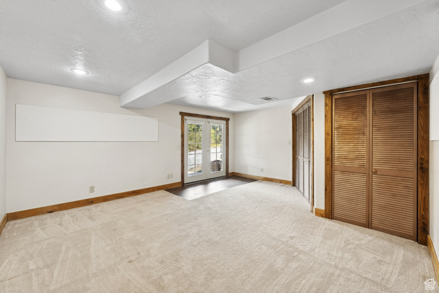 SUMMIT PARK - Residential