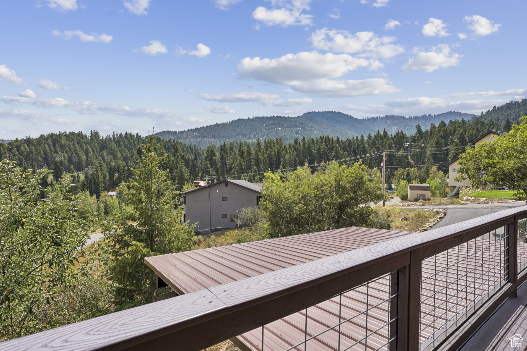 SUMMIT PARK - Residential