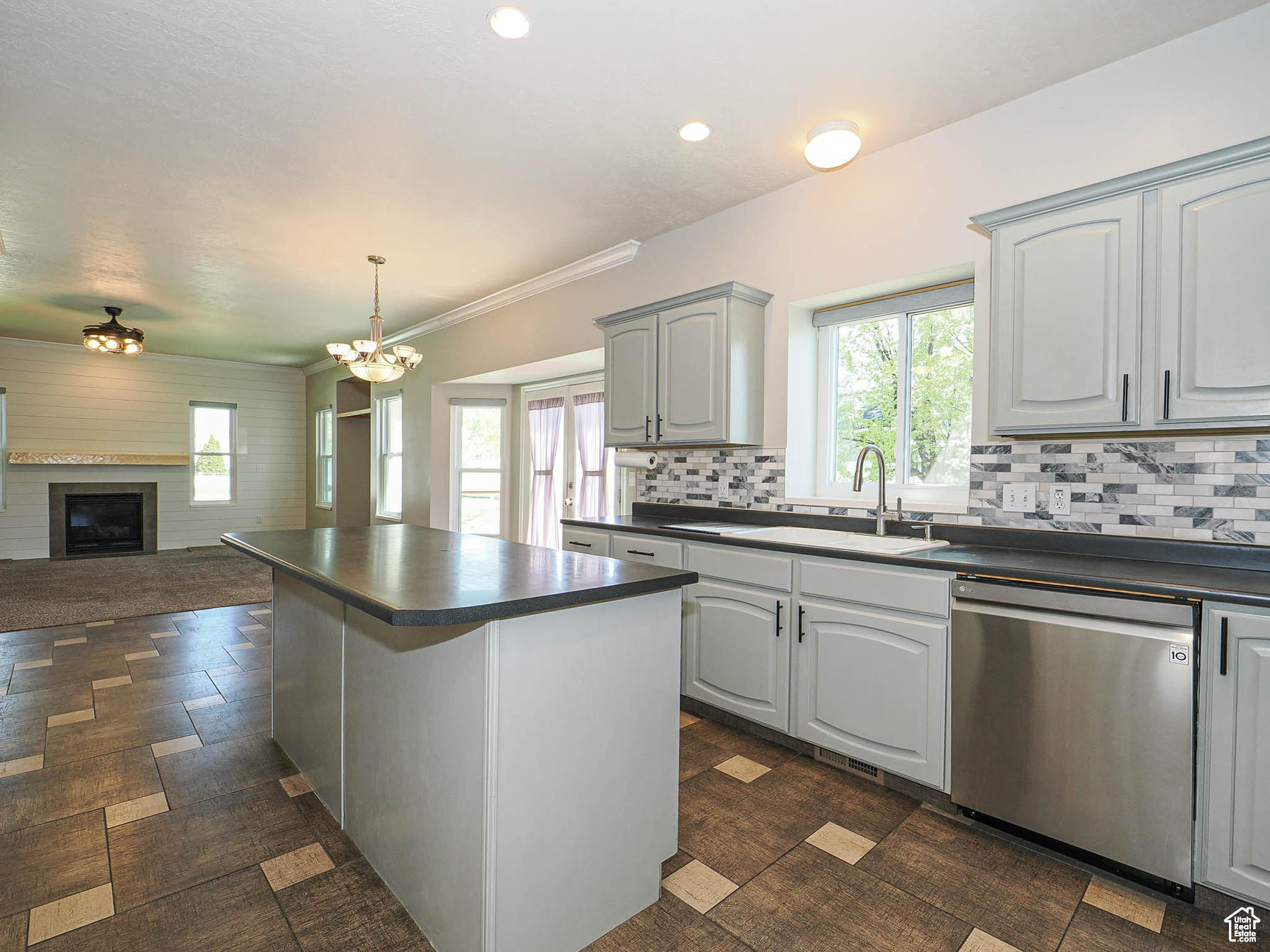 RIVER PARK - Residential