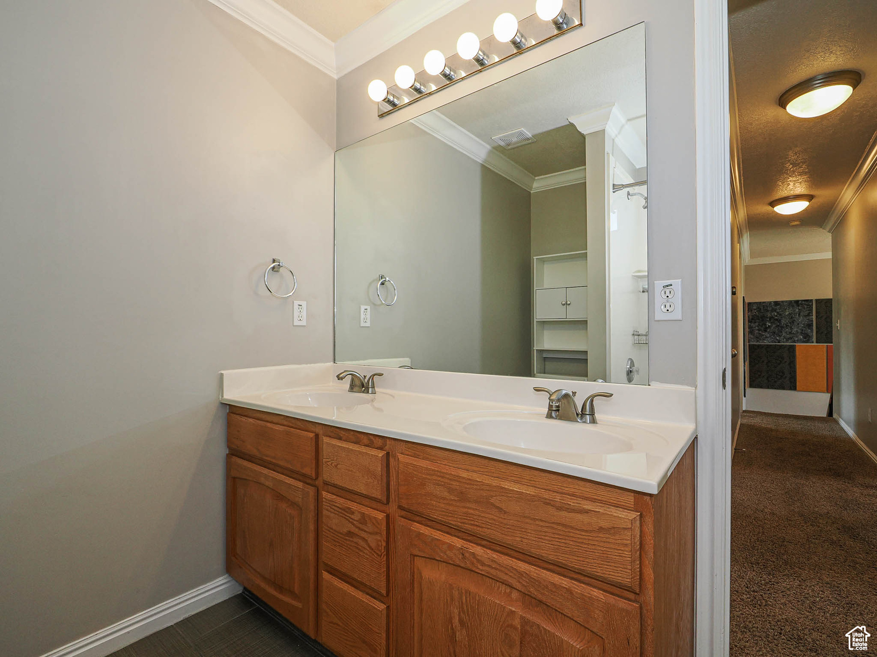 RIVER PARK - Residential