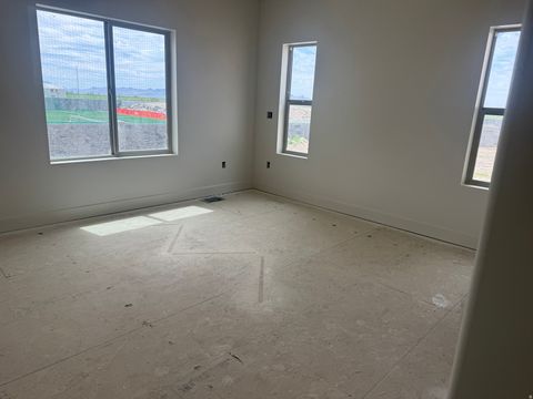 Tiny photo for 3031 W SOLACE ST, Syracuse, UT 84075 (MLS # 2156467)